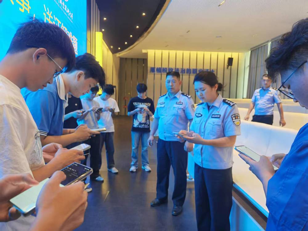 ���������ֳ���ѧ��ʹ�á���ͨ�족