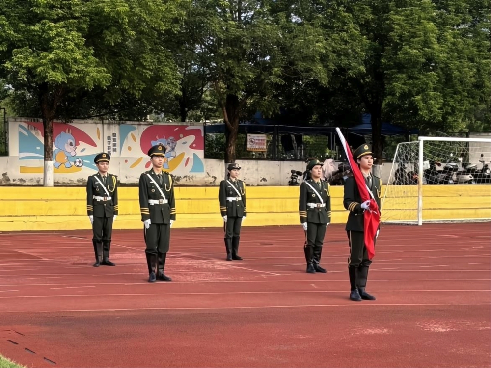 ���커����