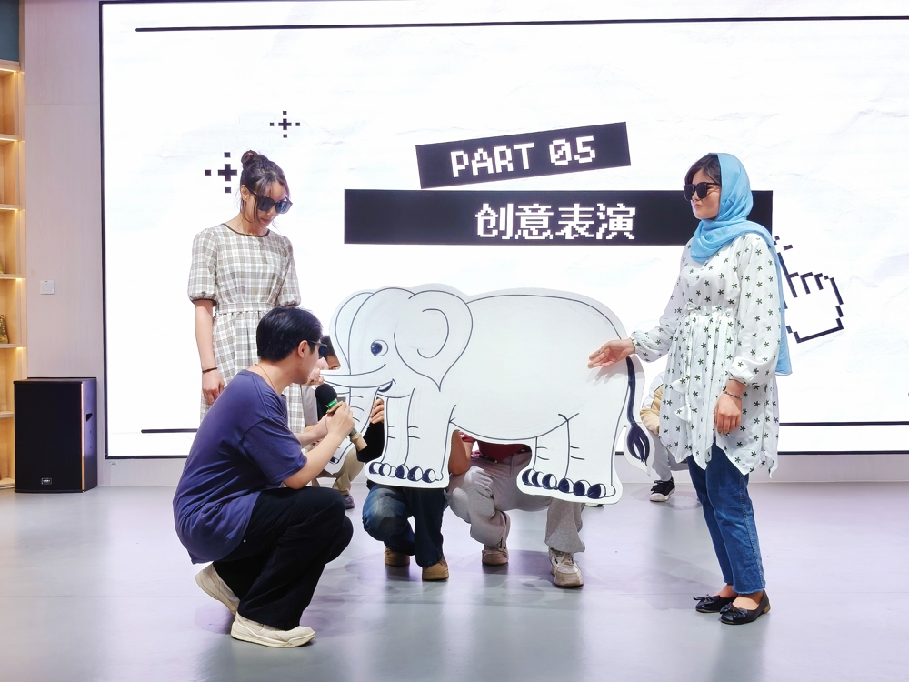 ÑݳöÕßÑÝÒïÖйú¾µäÔ¢ÑÔ¹ÊÊ ÑݳöÕßÑÝÒïÖйú¾µäÔ¢ÑÔ¹ÊÊÂ