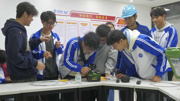 �����ƶ������ʦָ��ѧ�����������۽�������ˮ��ͷ����