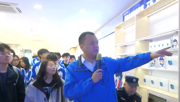 ���λ��ҵ�������˴����ض�������Ŀ����