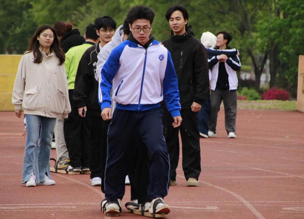 ��Ь����