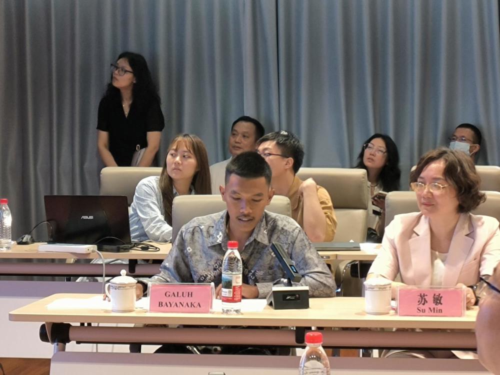 e99da0d64f6b6fee43175fede49a317