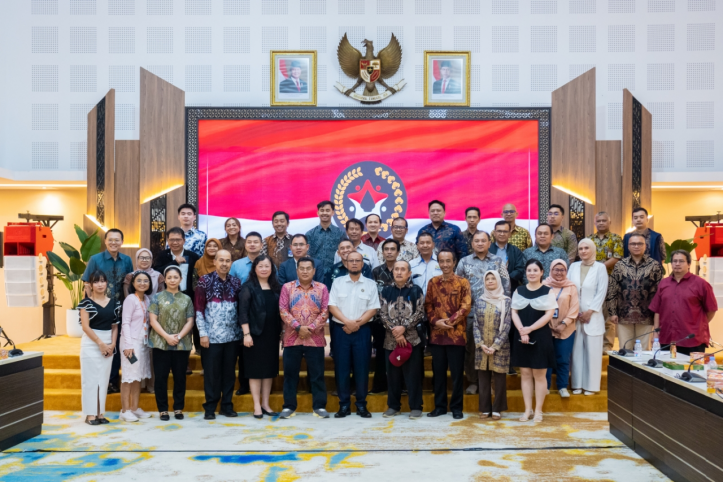 c4a4fc32707e41b6a42cf928c52e443e