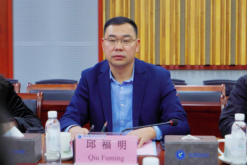 365���й�˾��ί��ί����У����������