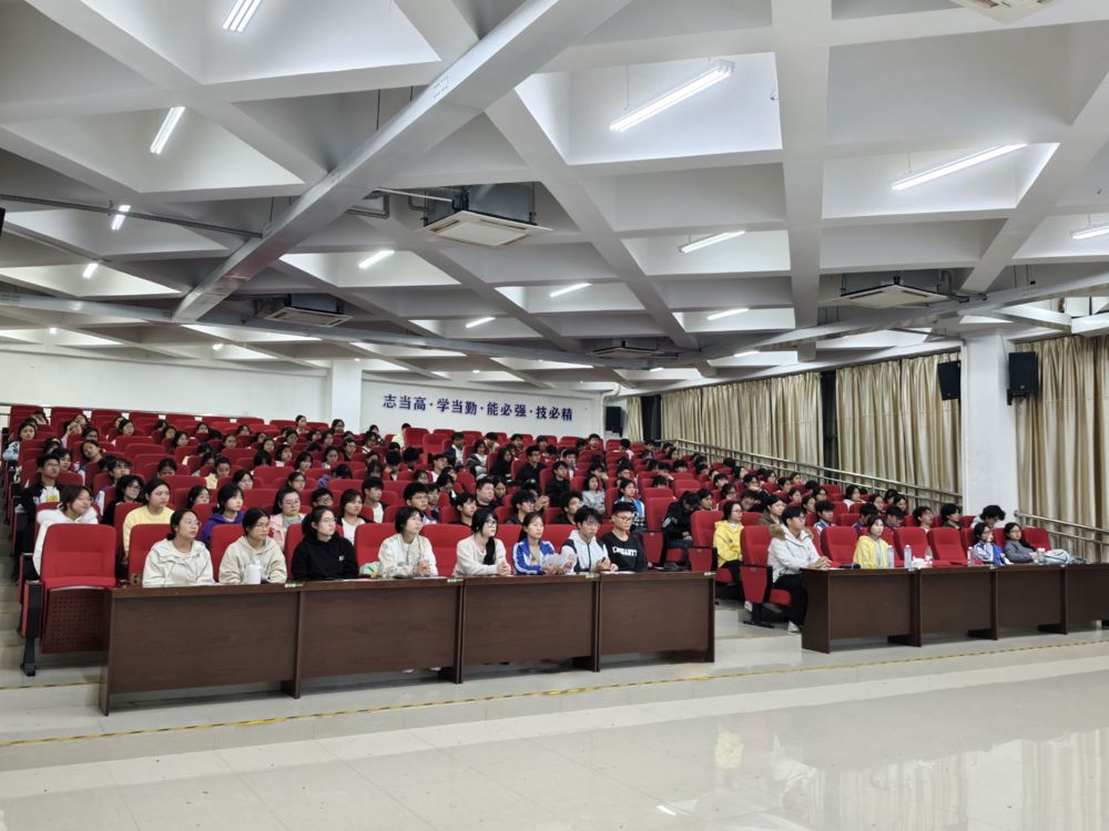 ��ֳ�������ϯ�������