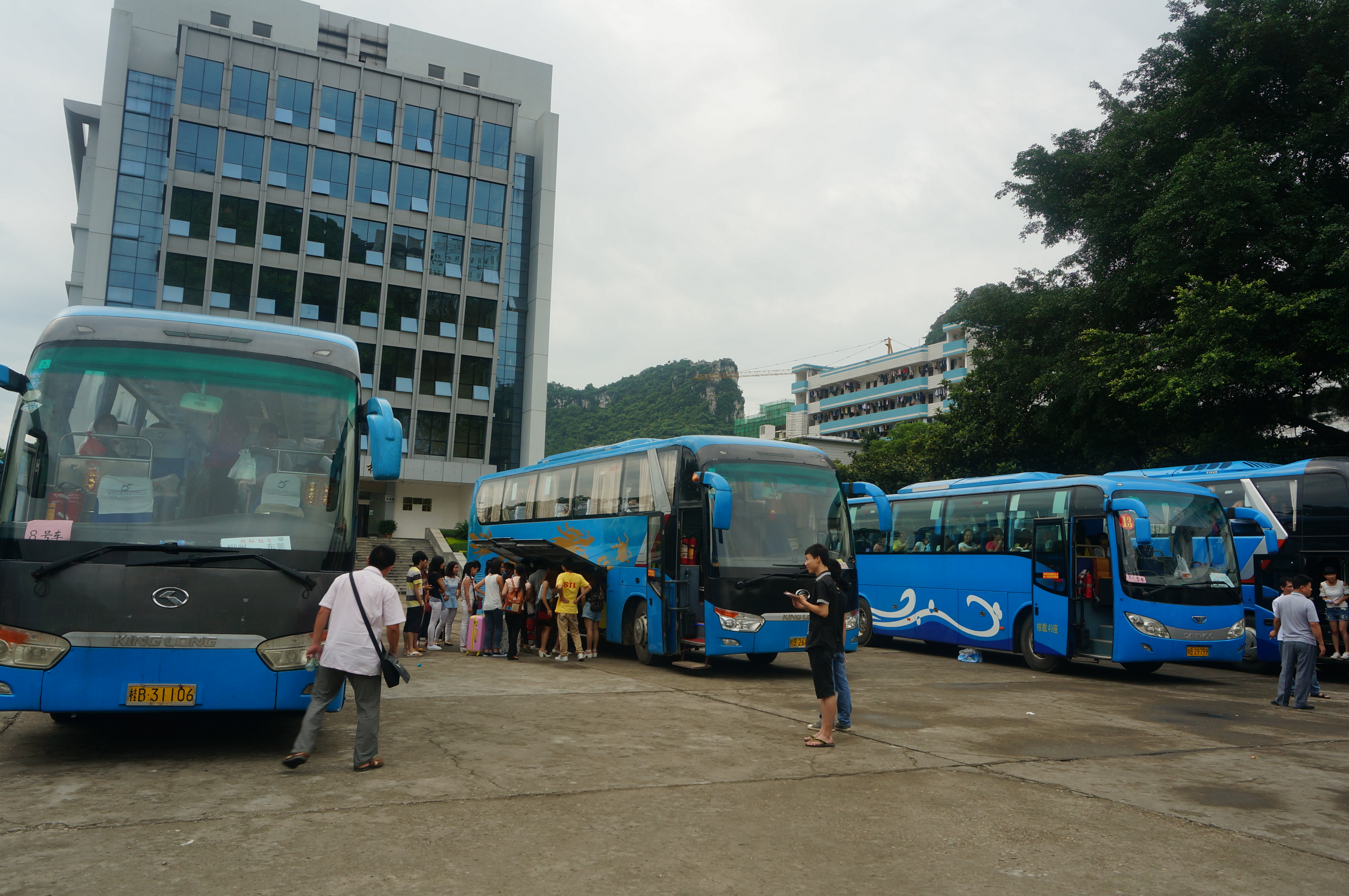 ѧ���ϳ�׼������