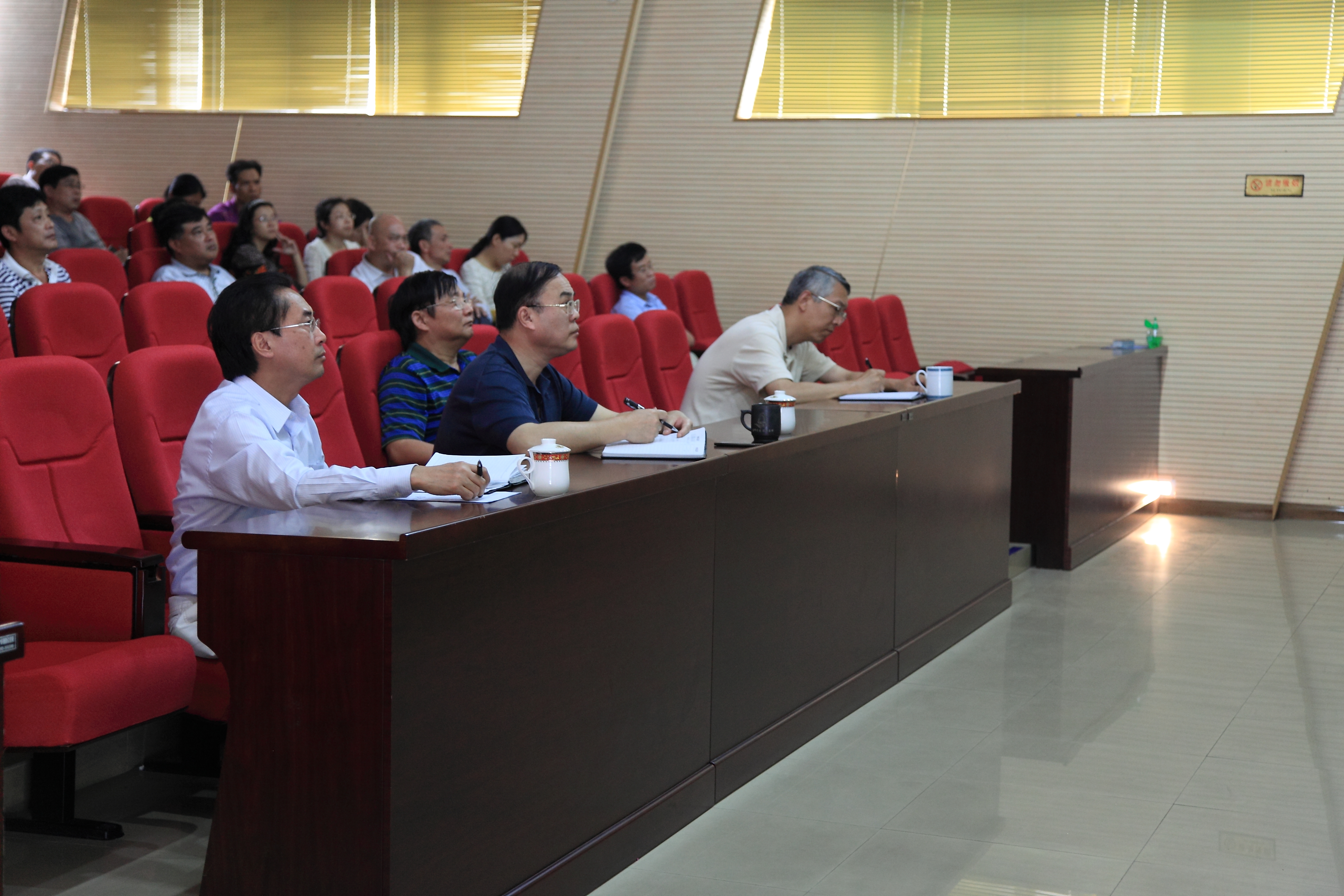 20141020100711500 20141020100711500