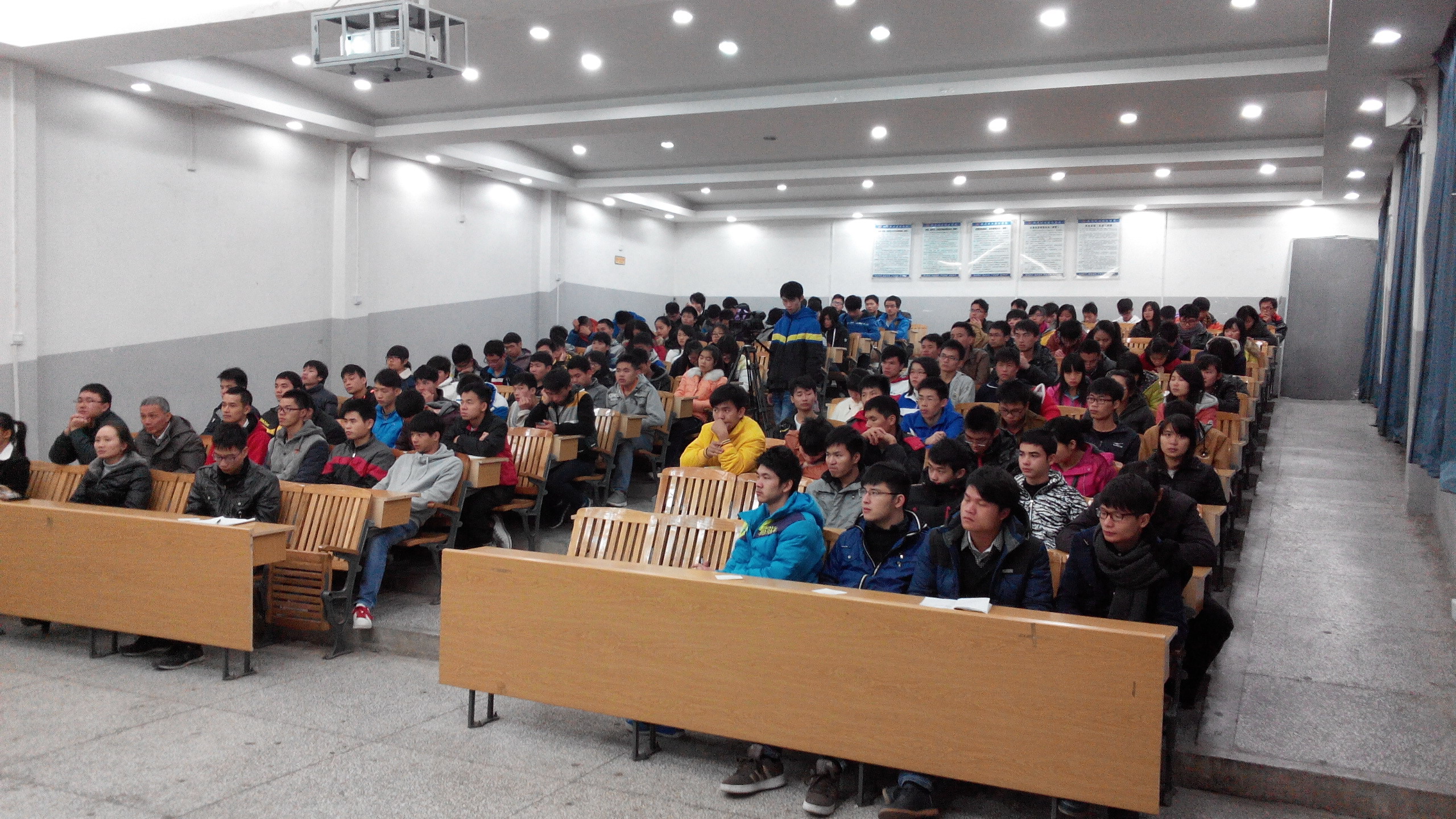 �����ֳ�