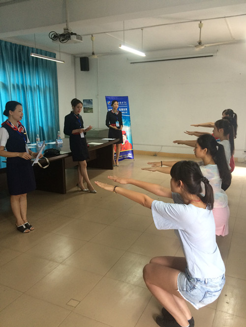 20150629123301819 ÃæÊÔ¾ÙÐÐʱ1