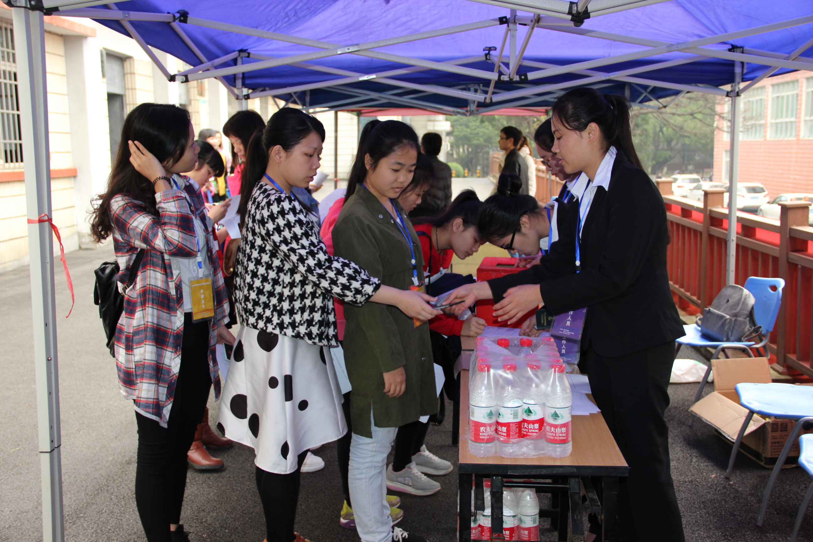 ����ѡ��ǩ���ֳ�