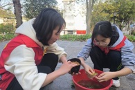 ������ʳ�﹤��ѧԺ��չ��ѧ�׷� ���ж�����Ը����