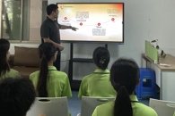 ������ʳ�﹤��ѧԺ��չ���������ľ��������������ഺѤ�á�����