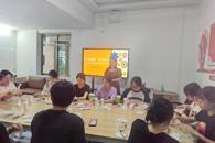 ������ʳ�﹤��ѧ��չ���桱����������Ϳ����ѹ��������ǰ����ʯ��ʻ��ɶԻ