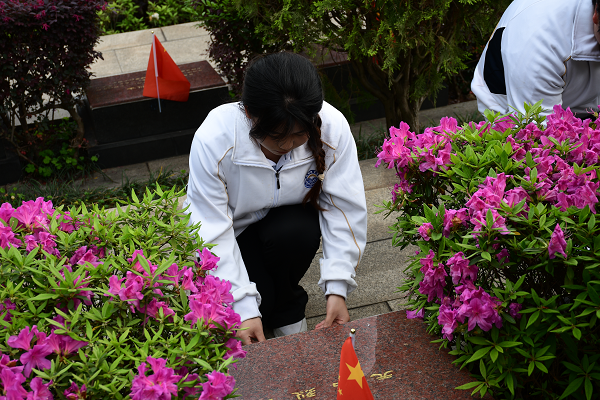 ѧ��Ϊ�����ұ����в���