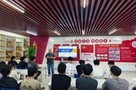 ĥ��ϸ��������δ���������繤��ѧԺ�ֳɾ��е�15�����´�ѧ���������մ���������