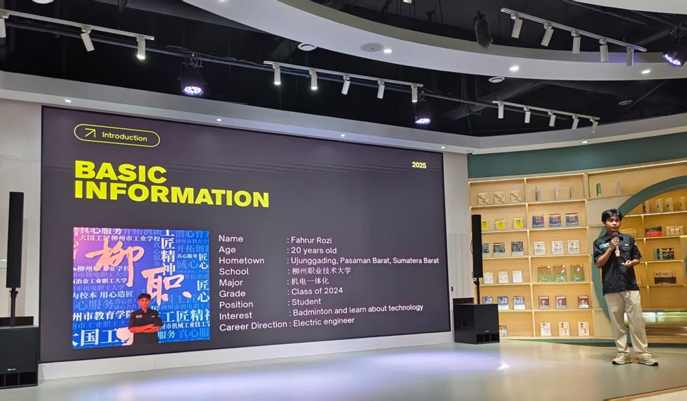 b33705c7ec094ab7bd17c0d8fbc66910