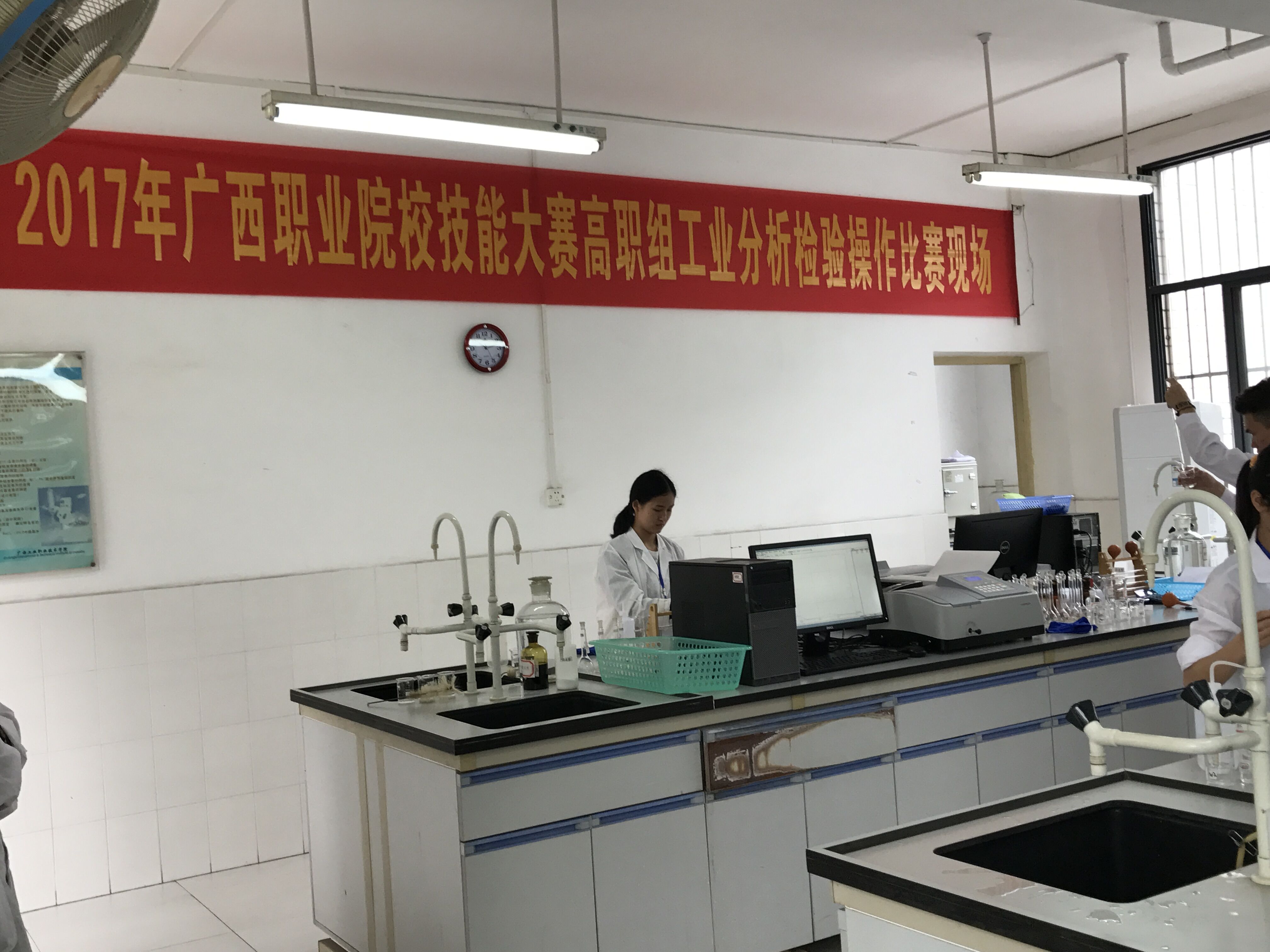 12c1d845533040c38b5c3ed006dc4959