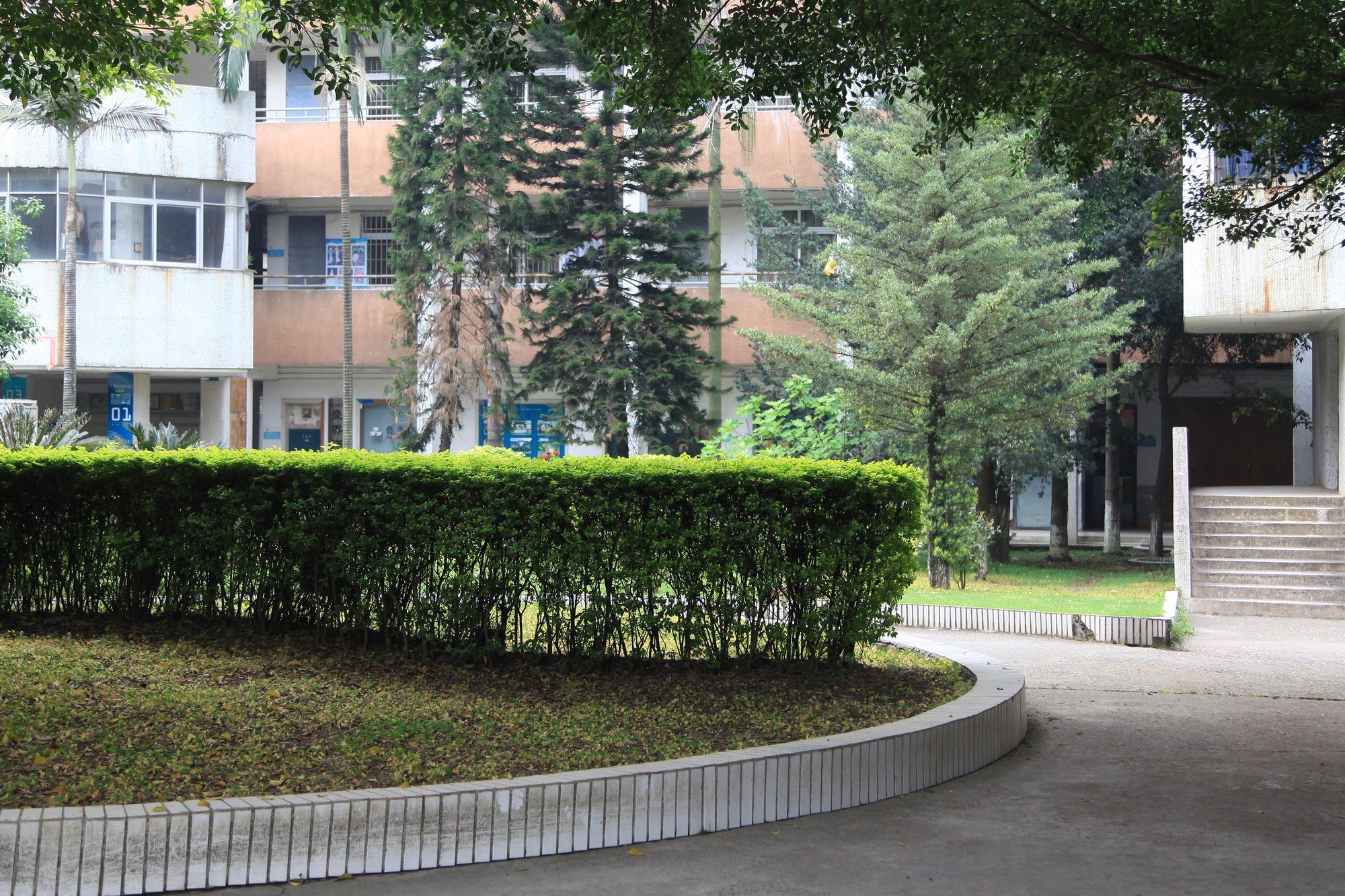 5db47d76d9f94d348b6261ffd3b30907