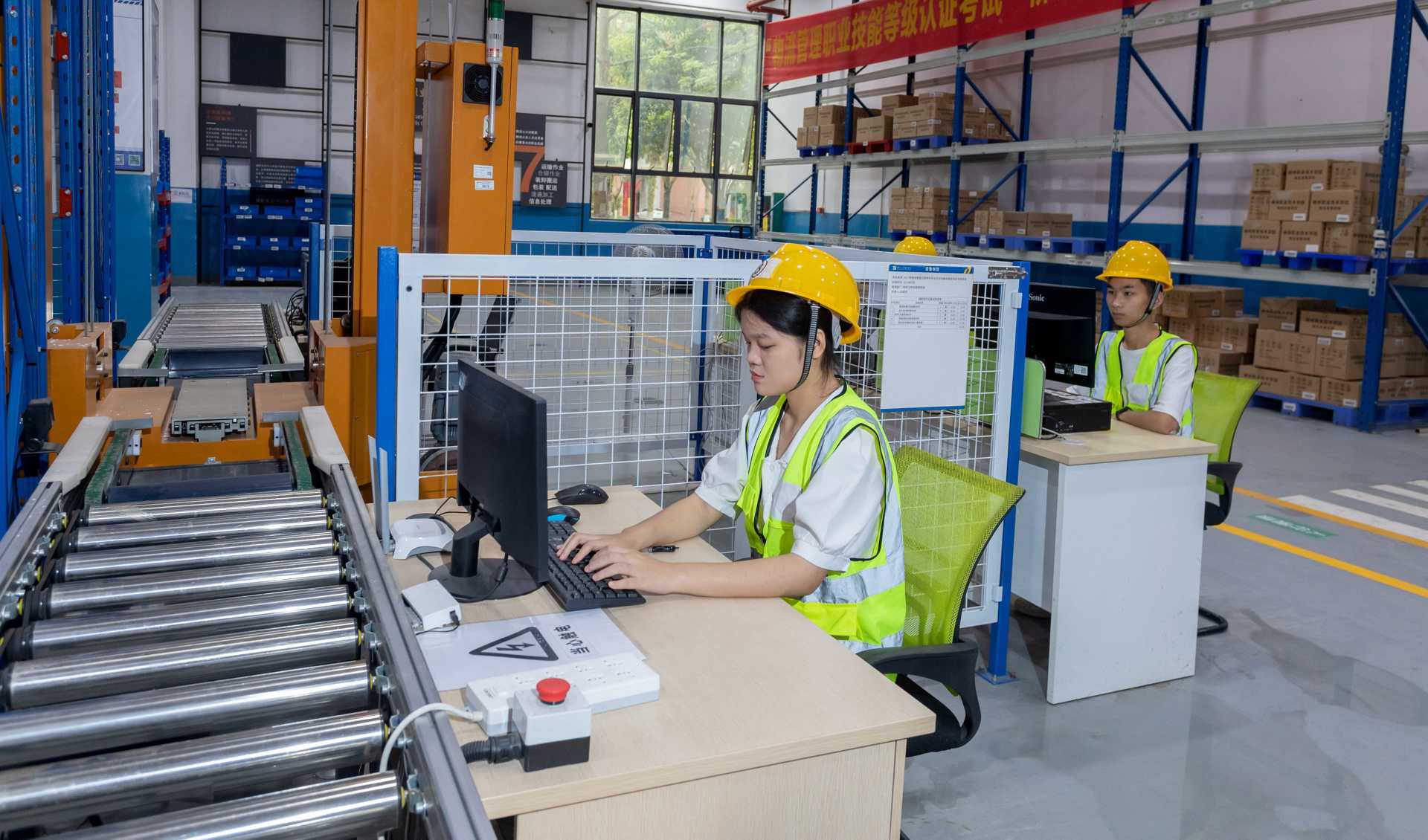 У԰�Ͼ���ʢ��