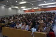 ΢��Windows�й������Ŷ���ϯ�з��ܼ���������ݰ��365���й�˾��ר�⽲��