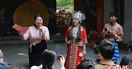Indonesian Students Learn to Sing Mountain Songs with Guangxi's ��Internet Celebrity,��  Experiencing Traditional Folk Culture