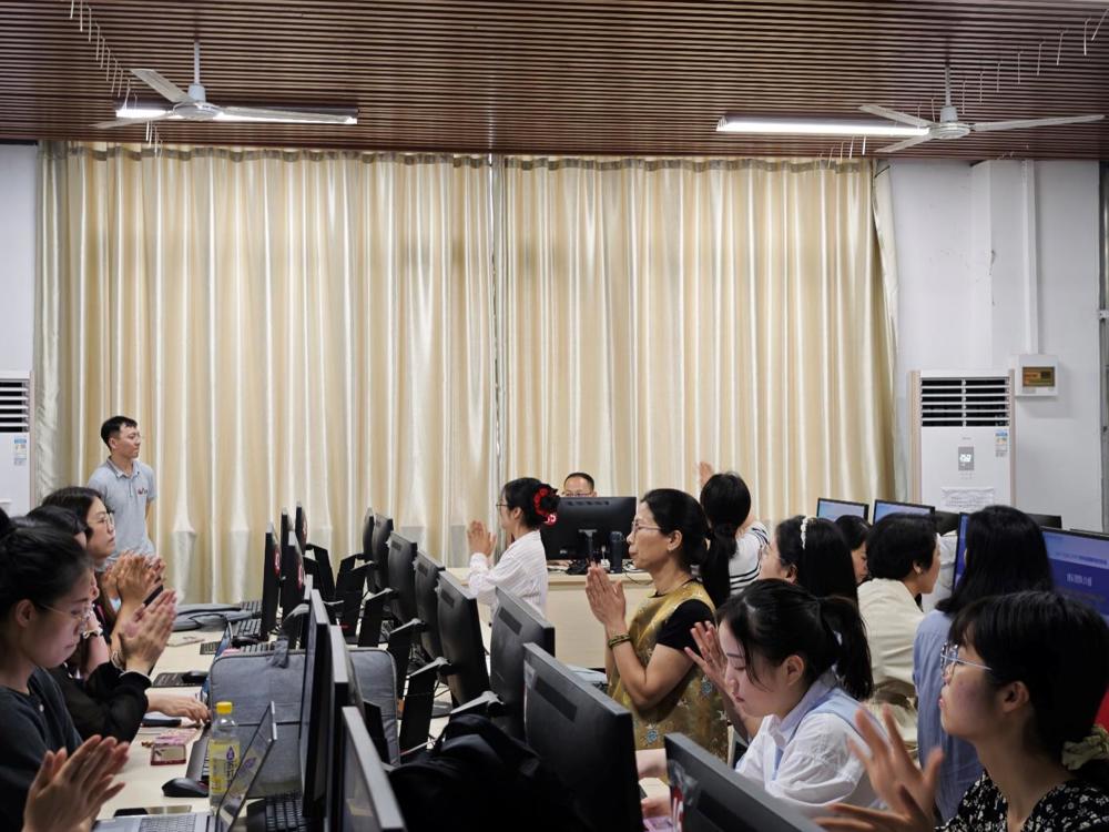 d691fa8d171f4035a0ab61c3f2e2b5fb