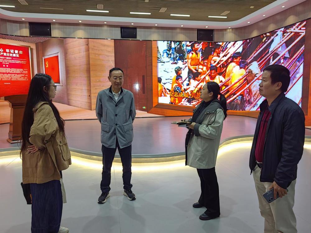 e60a4a4a28d04529b4c77c13edb98db2 ee8458d923c73de37f1332b515d74365