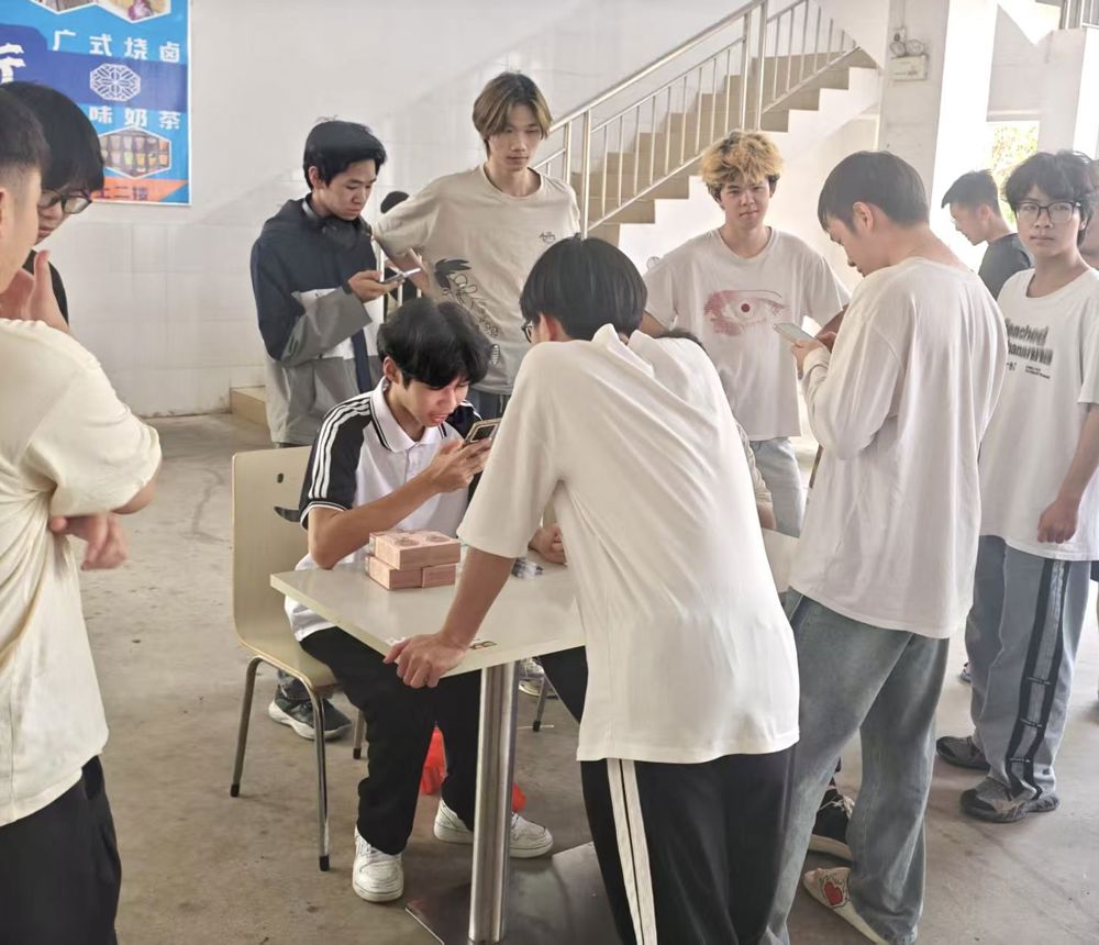 ͬ�����𾢼��뾺��