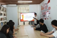 ��ҵ����������ѧԺ��չ���ഺ�����㣬���������̡��������ջ