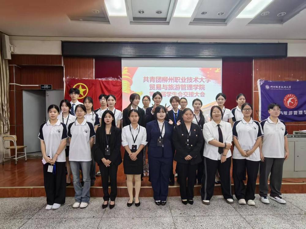 18c240907fa641808a5fd4f7aa67d9d1 bf8df17d1ff22df7292e28a4893001d