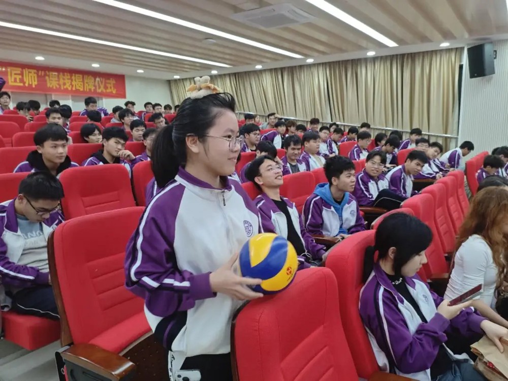 29b40a56563da70d67a36734f3341b03-sz_218724