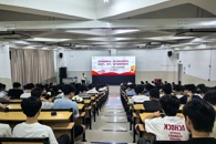 ��ȼ����ɫ���桱 �������ഺ���̡�����������ѧԺ�ֵ�УΪ2025��������չ�뵳���ɽ���