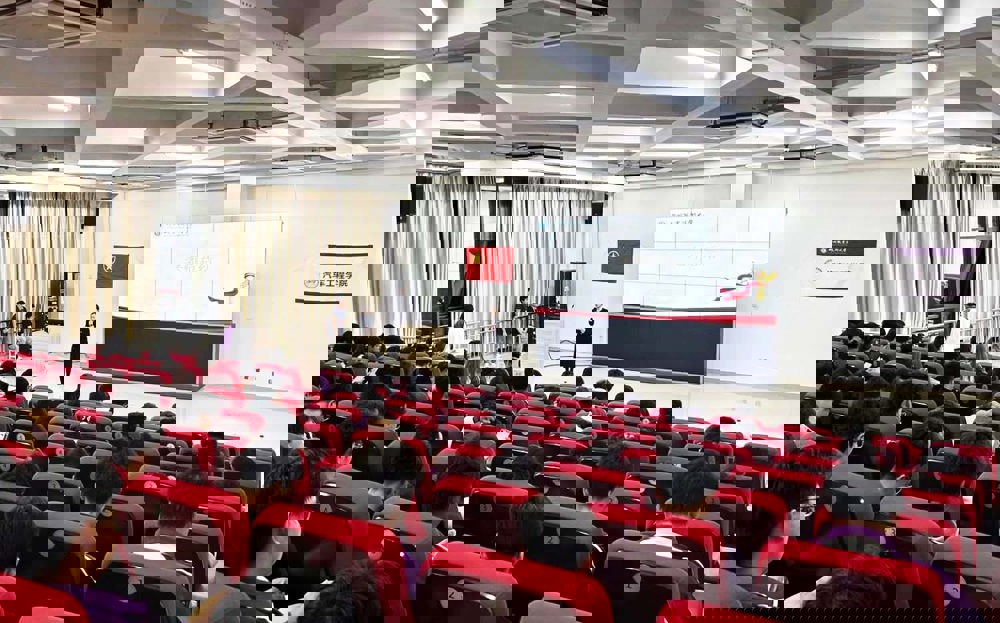 ac83d33b8b6d47bc90dc96ebc49fe184 22