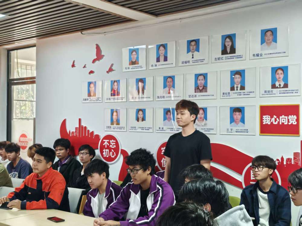 8ad5f8d8799e351e394378f7dce77902