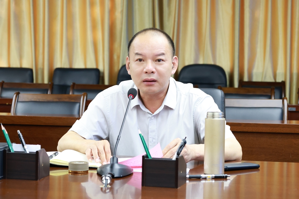 ¸Ê½ðÃ÷½²»° ¸Ê½ðÃ÷½²»°