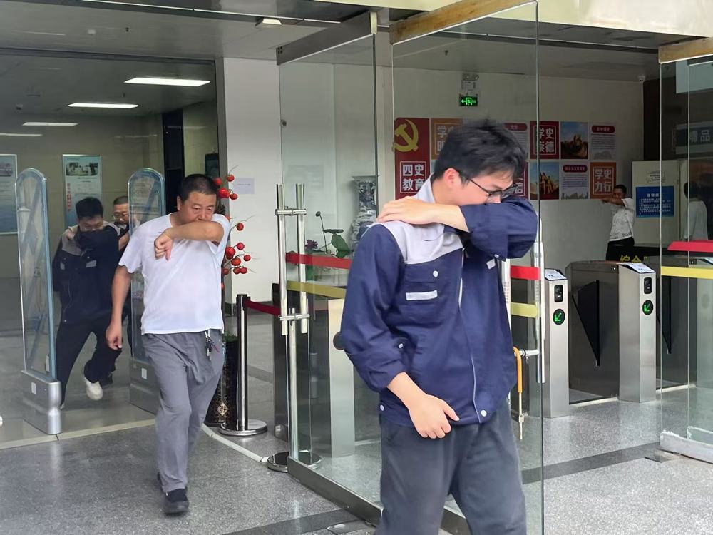 3df5f4e0318442dbbf53c9ebf93f24fd