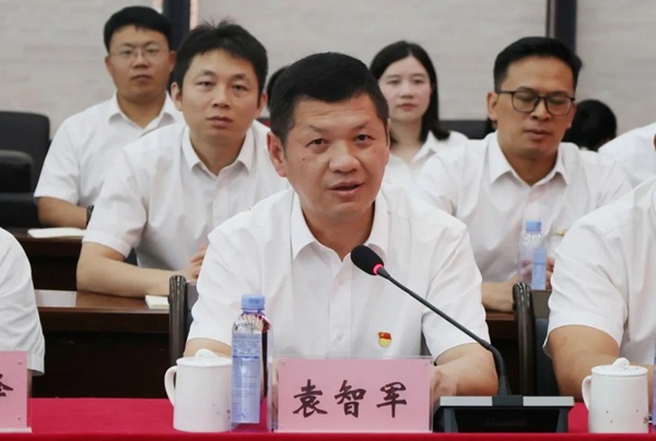 �������ŵ�ί������������³�Ԭ�Ǿ�����