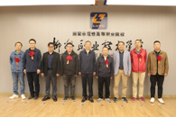 365���й�˾����פ���һ��Ǻ������Ա�ֻ�������ʽ