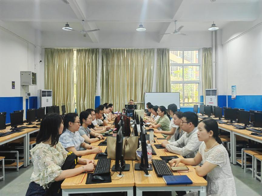 18122980e5e8a8275edc91c25c99585