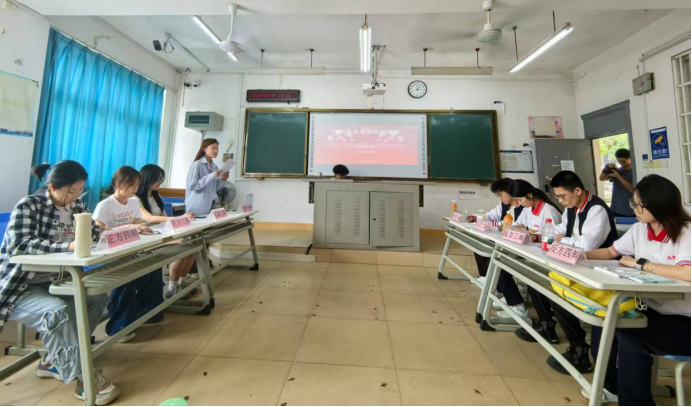 28c490c728d84979aab39146aef168db