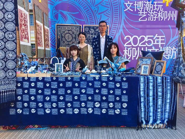 ��������ʦ���Ŷ�