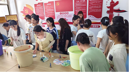 1b813c591f7443e6bc603f423a45d370