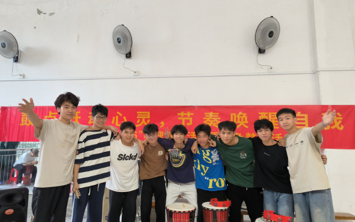 7de58fe963cb44b481331ce0d60fe241