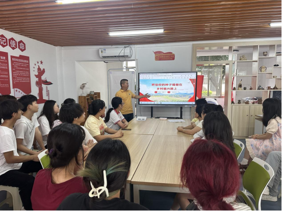 d7b707d059e14ae494f97974282f21e2