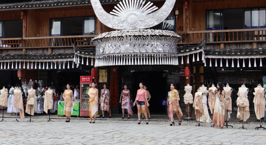 39d7329e91c94352bad276d376374cdb