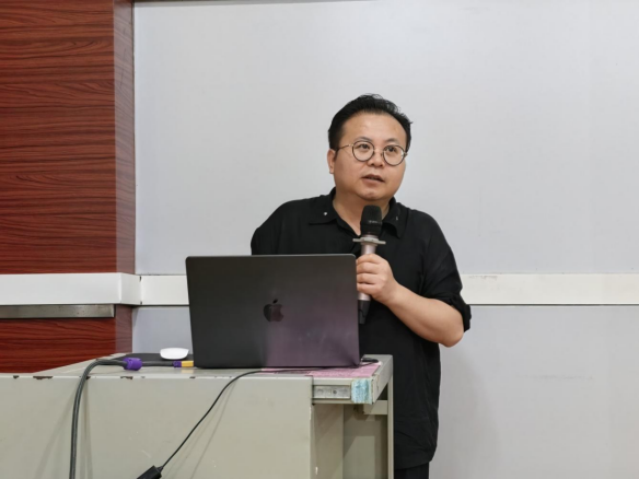 e648b7cfb8694c1ba309a0b659a0b36d