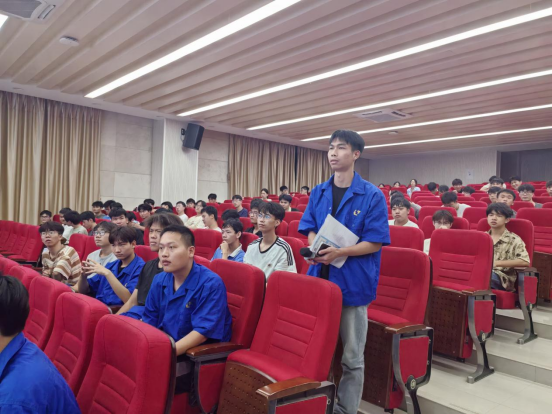 50b2df61035947848c5299c1558aed93